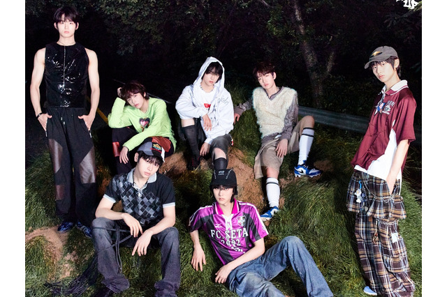 IVEの後輩グループ「IDID（アイディッド）」、クールな表情で雑誌に登場！新人離れしたオーラに熱視線 画像