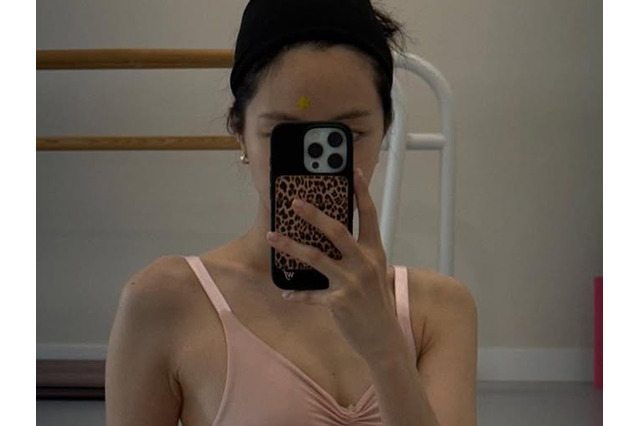 誰!? 甘美なボディでバレエに興じる美女の正体は…3年前に人気グループを脱退した韓国女優【PHOTO】 画像