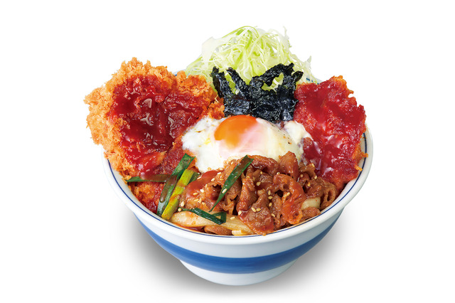 韓国料理風3種の肉を豪快盛り！かつや新メニュー「牛豚鶏のプルコギビビンカツ丼」10日より販売 画像