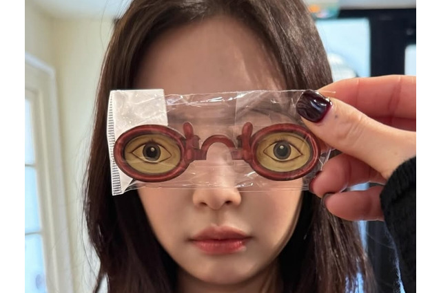 「すっぴんもめちゃくちゃ綺麗!」BLACKPINK・ジェニー、パリでおちゃめな魅力が炸裂【PHOTO】 画像