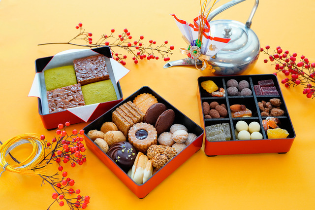 パティシエが一つひとつ手作り！長楽館が年末年始限定「お菓子なおせち」発売 画像