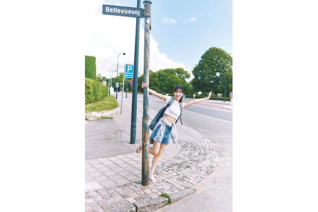 日向坂46・河田陽菜、“彼女感”たっぷりのショット！2nd写真集の裏表紙が公開 画像