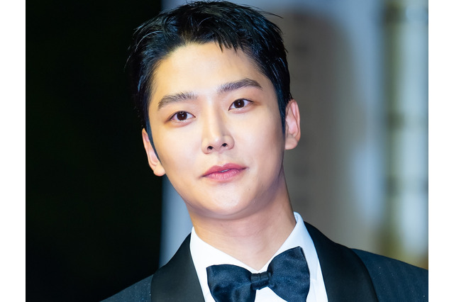 入隊を目前に控えた俳優ロウン、除隊後の“意外な計画”を告白!?「制服をまた着たい」 画像