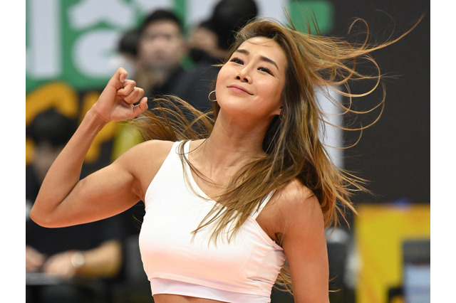 40代と思えない肉体美とバキバキ腹筋!韓国チアガールの“彫刻級”レギンスSHOTにファン虜【PHOTO】 画像