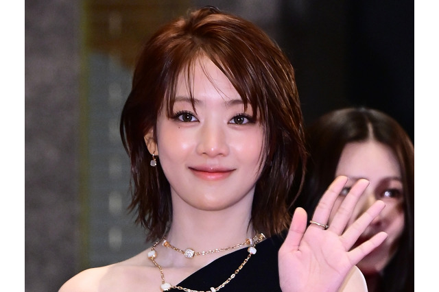 「ちゃんと服着てね…」i-dle・ミンニ＆ミヨン、“あられもない”アンダーウェアルックが話題【PHOTO】 画像
