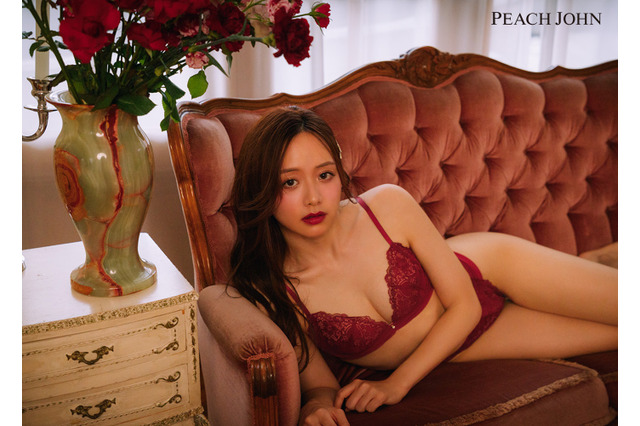 森香澄、色気たっぷりランジェリーを上品に着こなし！“ピーチ・ジョン”冬シーズンのビジュアル公開 画像