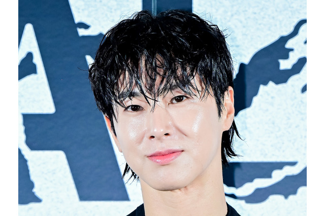 東方神起・ユンホ、モノクロの世界で強烈な存在感放つ！新AL最後のティザーイメージ公開 画像