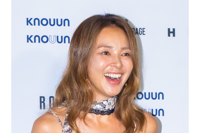 秋山成勲の妻SHIHO、YouTubeチャンネルが6日で登録者数20万人突破！韓国で大人気 画像