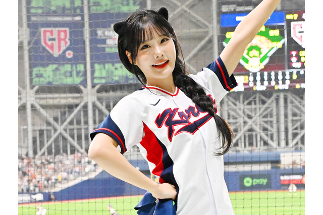 東京ドームで美太もも全開！韓国チアの純白ショーパン衣装に日韓野球ファンもメロメロ「あなたが一番美しい」【PHOTO】 画像