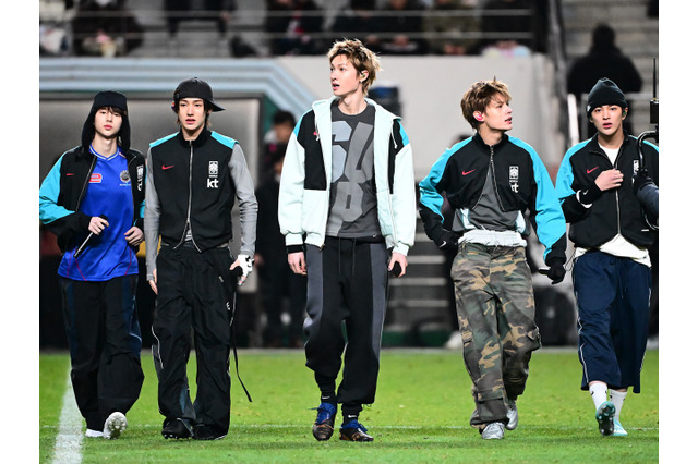 CORTIS、サッカー韓国代表戦ハーフタイムショーに登場！“今年最高の新人”らしい存在感を発揮 画像