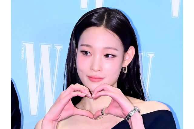 “財閥令嬢”のK-POPアイドル、“パンパン”の財布を公開！周りは「こんなの初めて見た」と驚愕 画像