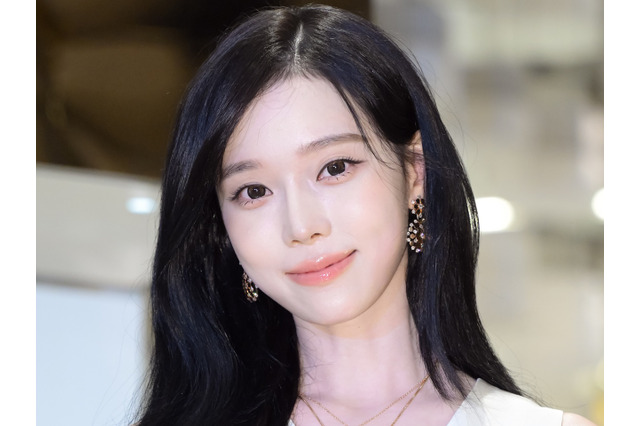 aespa・ウィンター、ふわふわ“白ウサギ”に変身！反則級の可愛さにファン悶絶「萌えキュン」【PHOTO】 画像