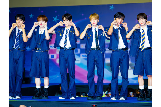 「可愛いけど面白すぎる…」NCT WISH、日本のプリクラを満喫！“強め加工”ショットに反響続々【PHOTO】 画像