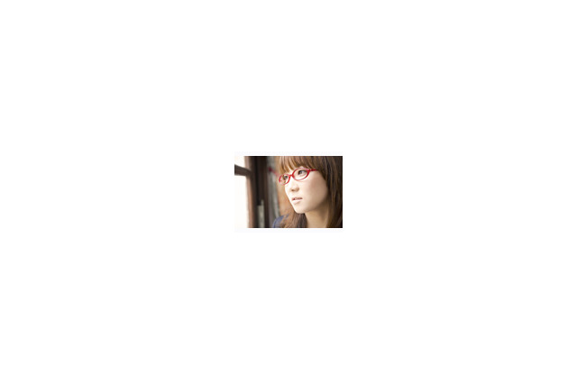 KDDI、1万名に楽曲プレゼント&AZU・奥華子・Loveライブ200名招待 画像