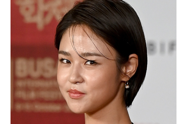 4年越しに潔白を証明…いじめ疑惑で揺れた韓国女優が出演作を告知「明日から会いましょう～～」 画像