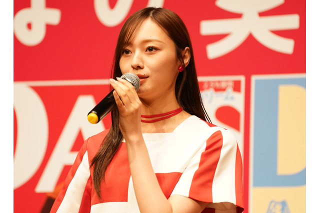 乃木坂46・梅澤美波、セクシーなボディスーツ姿で圧巻の美脚！2nd写真集より先行カット公開 画像