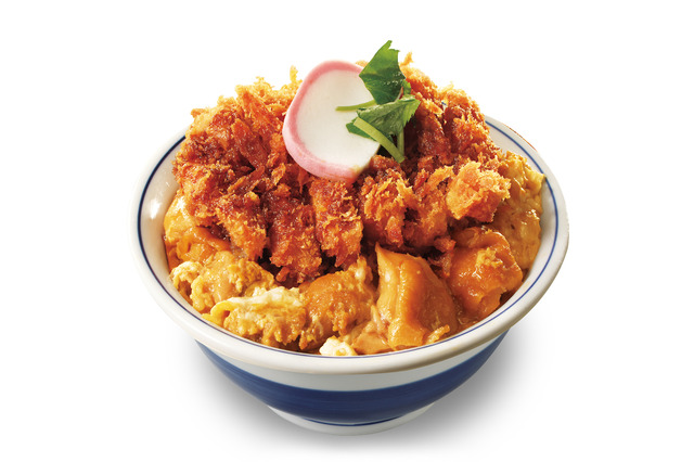 親子丼の上にサクサクなロースカツ！かつや、「出汁醤油ロースカツ on the 親子丼」16日より販売 画像