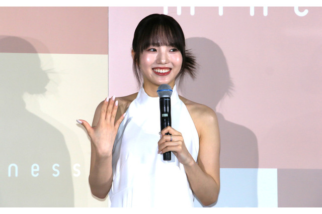 本田真凜、美しいうなじのぞくK-POPアイドル風ビジュアルに反響 画像