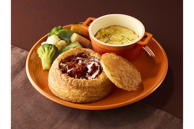 サクサク食感「ココッシュ」＆濃厚なビーフシチューが相性抜群！ココス、29日より期間限定メニューを販売 画像