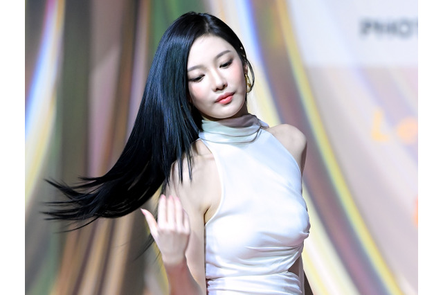 『紅白』欠場のニンニン、衝撃の“全身びしょ濡れ”SHOT公開　インナー透ける大胆ビジュアルで色気爆発 画像