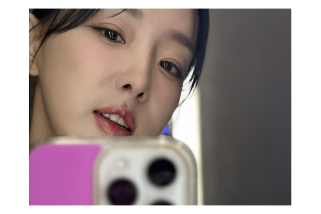 “豊胸疑惑”もあった韓国歌手のワンオペ育児に共感の声「これぞ現実」【PHOTO】 画像