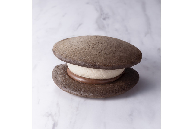 “もっちり食感”クレープから“濃厚”和パフェまで！セブン‐イレブン、バレンタインに向けチョコスイーツを一挙ラインナップ 画像