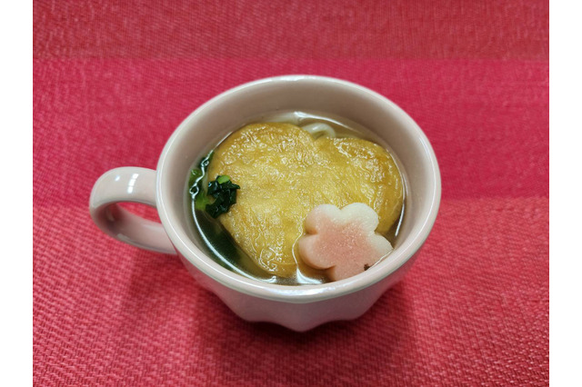 群馬・伊香保温泉石段街で熱々マグカップうどんを堪能！水沢うどん大澤屋が3日より販売開始 画像