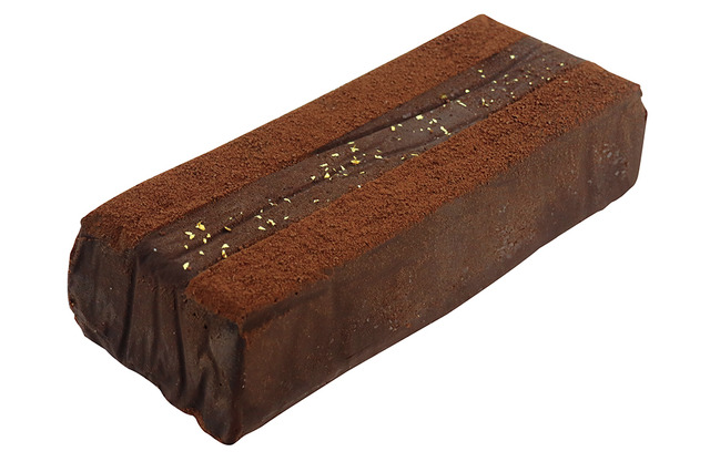 不二家銀座が11日よりバレンタイン限定スイーツを発売！濃厚でビターな“テリーヌ”から上品な味わいの“クランチアーモンド”まで 画像