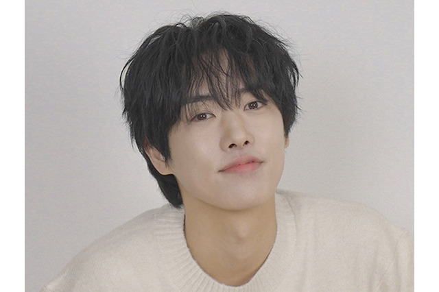 元日本人K-POPアイドル、継父への想いを歌に…過去に実の父親の顔を覚えていないと告白も 画像