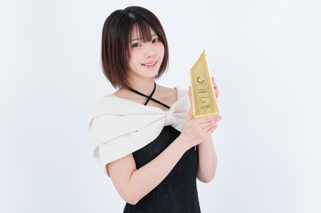 えなこ、2年連続で“最も多く表紙に登場した人”に選出！アワード初の殿堂入り 画像