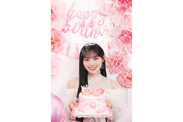 川﨑桜1st写真集『エチュード』誕生日お祝い企画が実施決定！プリンセス姿で撮り下ろしたメッセージカード公開 画像