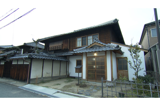 築90年の二軒長屋をリノベで復元！古民家の趣を残しながら現代風にアップデート『住人十色』 画像