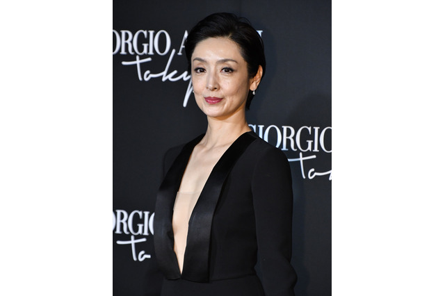 交際1カ月のスピード婚！草刈民代、夫・周防正行氏との結婚秘話明かす 画像