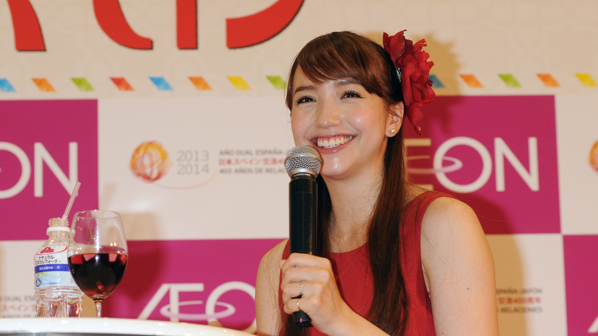 自分にフラメンコのセンスない 豊田エリー Cm撮影で筋肉痛に 5枚目の写真 画像 Rbb Today