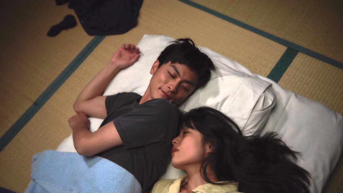 初音映莉子と高良健吾のラブシーンが公開 映画 月と雷 Rbb Today
