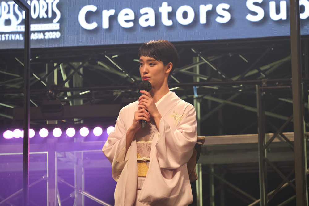 剛力彩芽 事務所退所後初イベント 着物姿で登場 Rbb Today