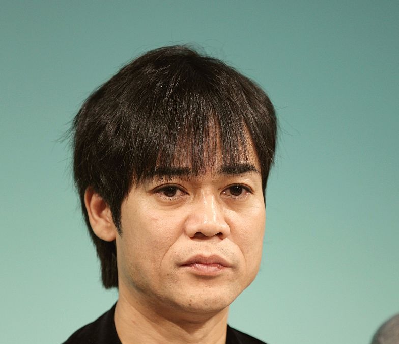 名倉潤 52歳誕生日に妻 渡辺満里奈とラブラブショット Rbb Today