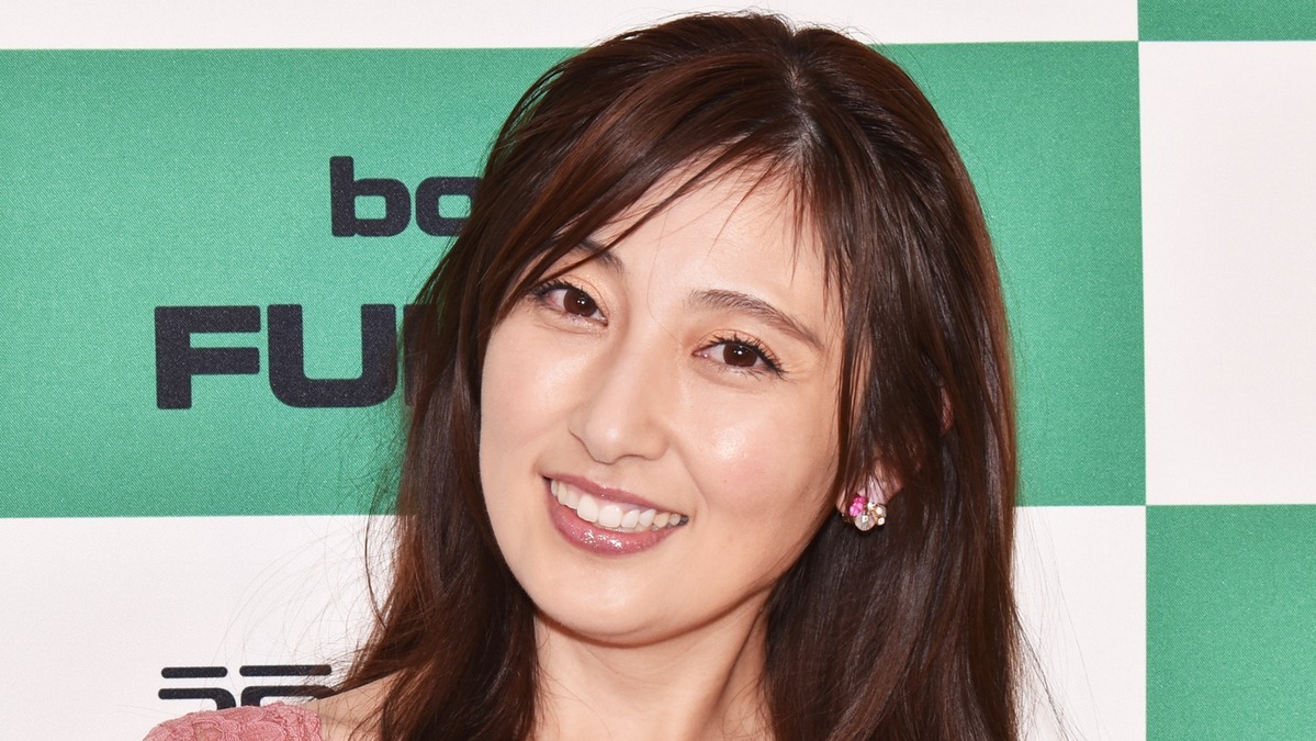 熊田曜子 さすがのボディライン披露 インスタでグラビアオフショ動画 Rbb Today