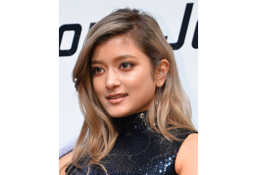 ローラ 髪をばっさりカットしイメチェン ショートボブヘアに Rbb Today