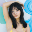 “グラビアクイーン”福井梨莉華が黄色ビキニで圧巻ボディ披露！『FLASH』最新号
