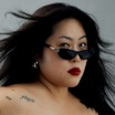 上をすべて脱いだ！豊満なDラインを公開したペク・ジンギョン、大胆な撮影が話題
