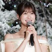 生見愛瑠、美脚際立つオーバーサイズの秋コーデを披露