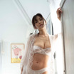 高橋凛、新写真集『大人の秘め事』で美ボディ＆妖艶な姿披露