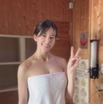 佐藤あかり、“日本一かわいい剣道女子”のバスタオルショットに反響「温泉美人ですね」