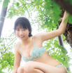 18歳の制コレ美女・百田汐里、木漏れ日浴びたヘルシーボディ披露！