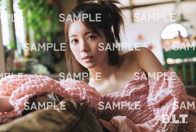 「B.L.T.2026年5月号」別冊付録：筒井あやめ（乃木坂46） 　両面超ビッグポスター（裏）