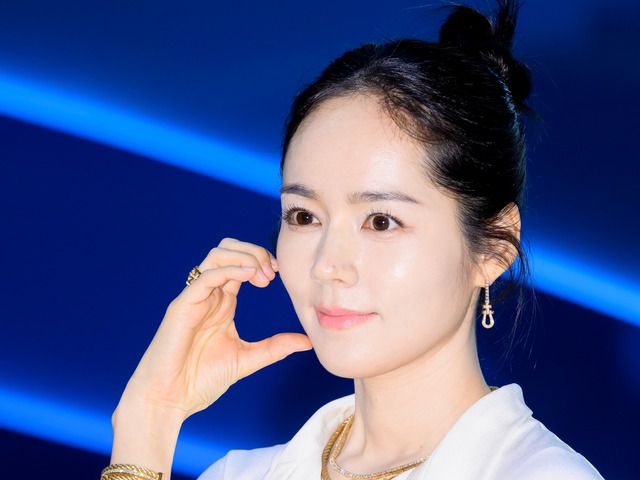 12分で痩せる？『太陽を抱く月』女優ハン・ガイン、美スタイル維持のダイエット法を公開