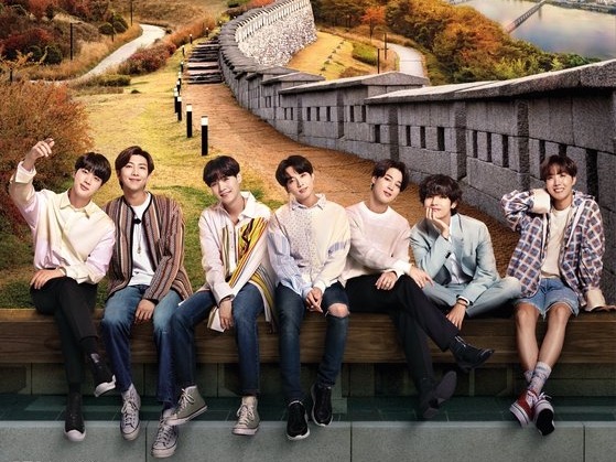 BTSにソウル出身者は一人としていない？[Alexandros]のケースから紐解く、日韓「観光大使」の違い