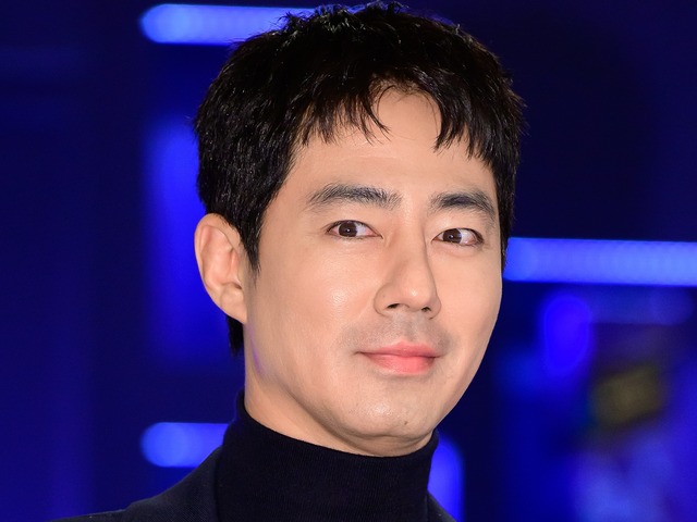 極右ネット民の“コメントテロ”に一切動じず！戒厳令後の“ウォン安”に言及した韓国俳優の対応が話題