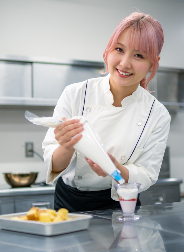 パティシエ_月輪ひかり